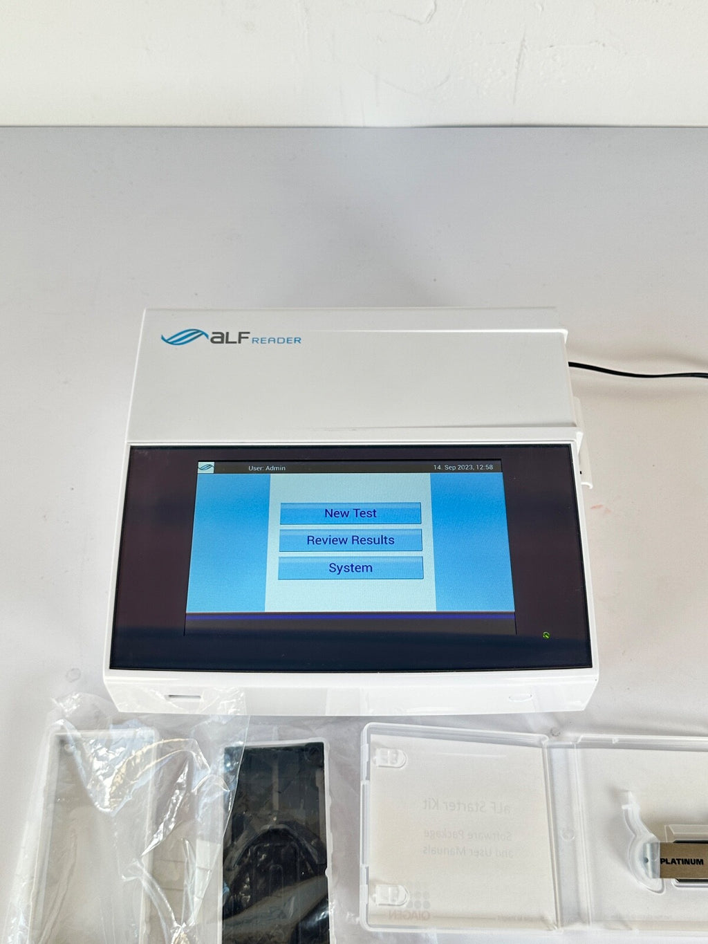 Qiagen aLF Reader ESLR12-MB-6401 w/ Software and Warranty