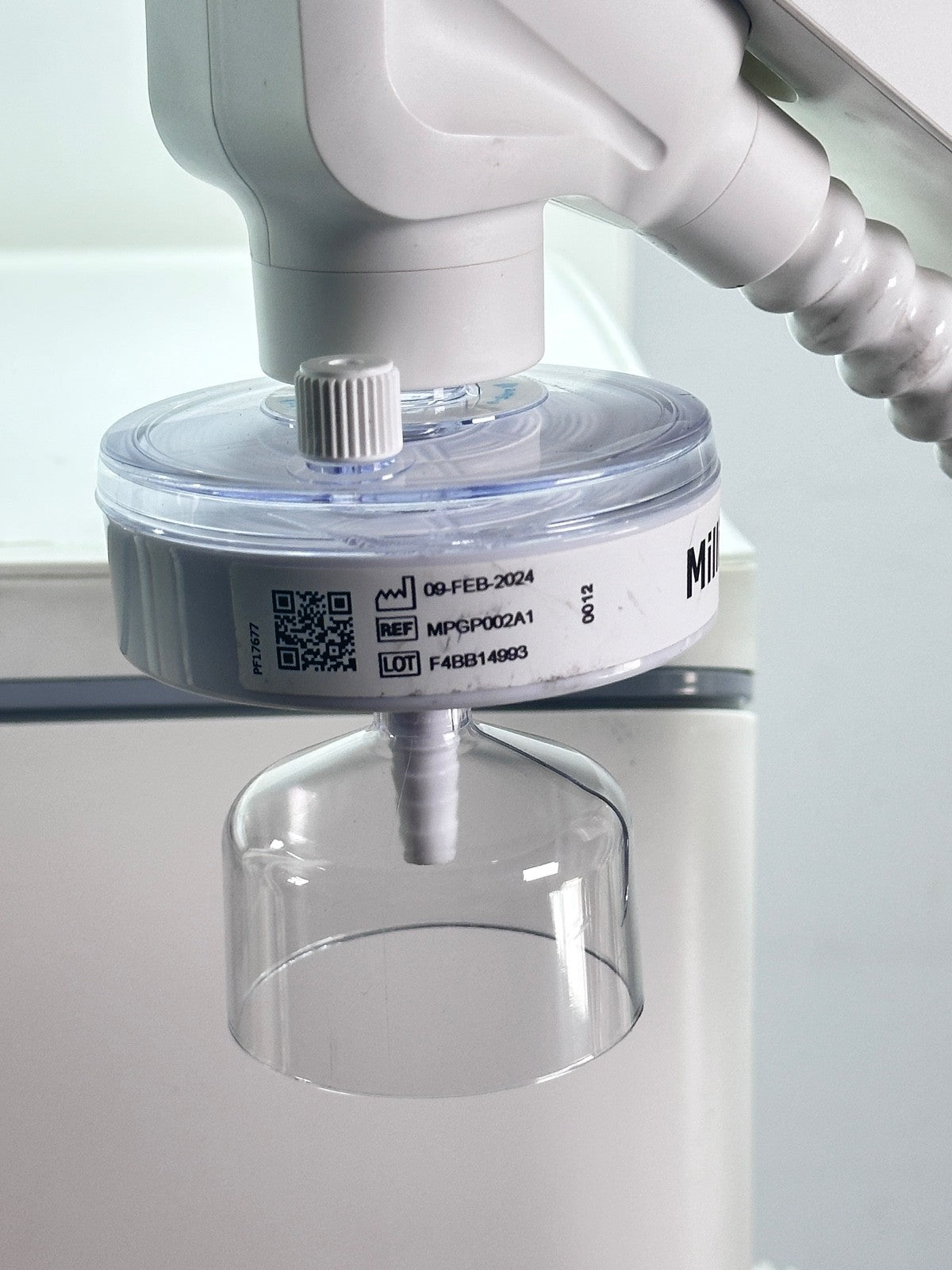 Millipore Milli-Q IQ 7005 Pure & Ultrapure Water Purification System