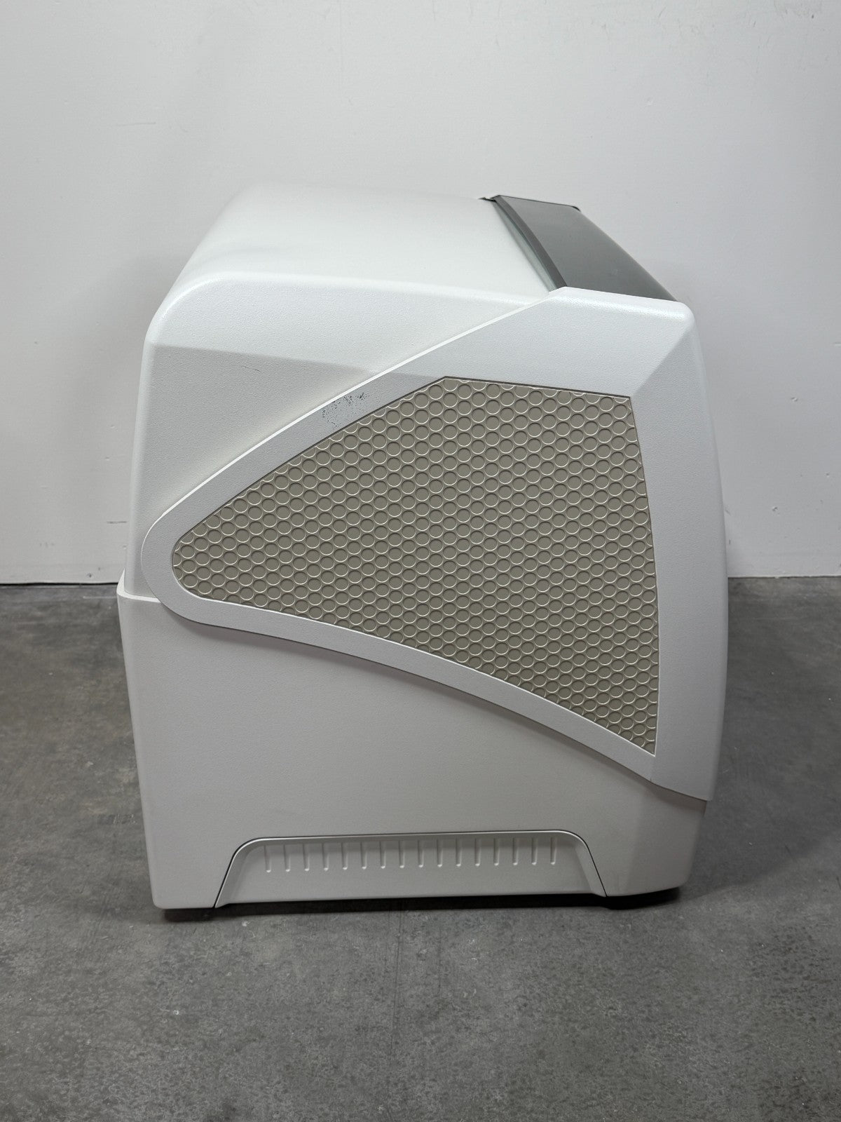 Bio-Rad QX200 AutoDG Automated Droplet Generator ddPCR Unit 96-Well w/ Warranty