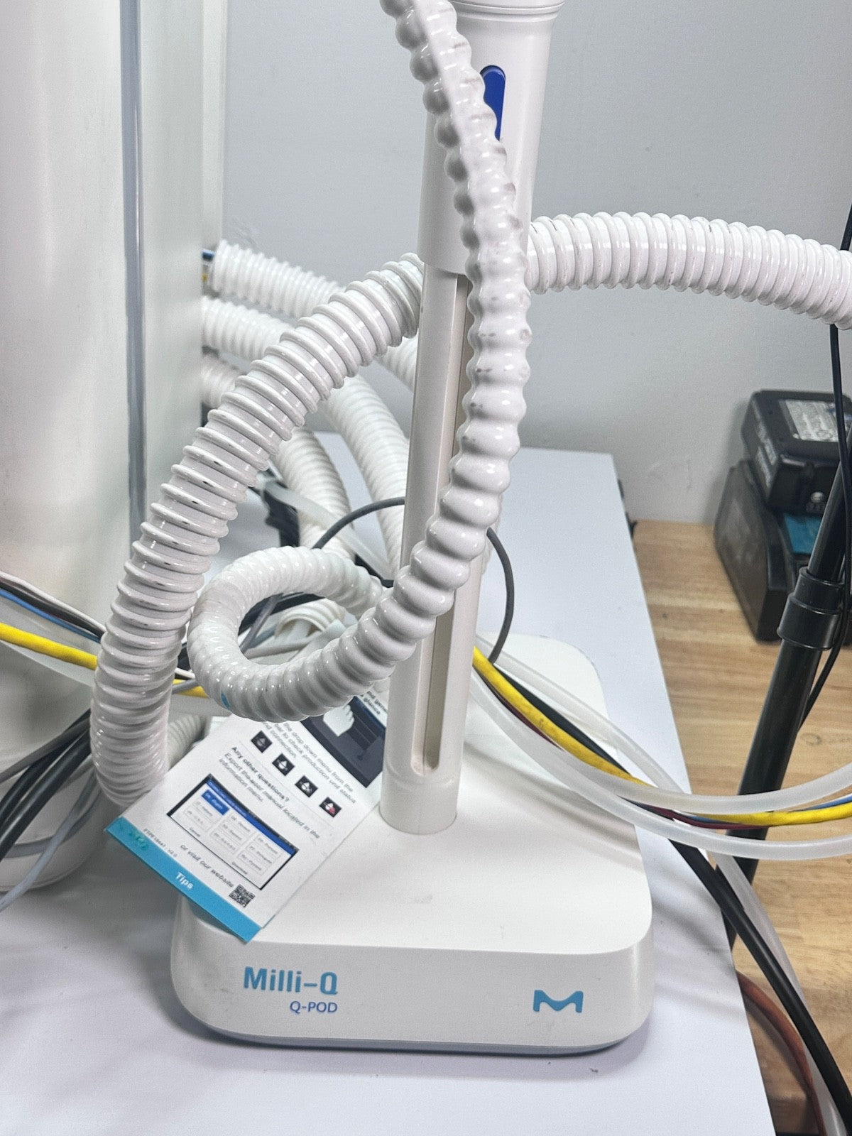 Millipore Milli-Q IQ 7005 Pure & Ultrapure Water Purification System