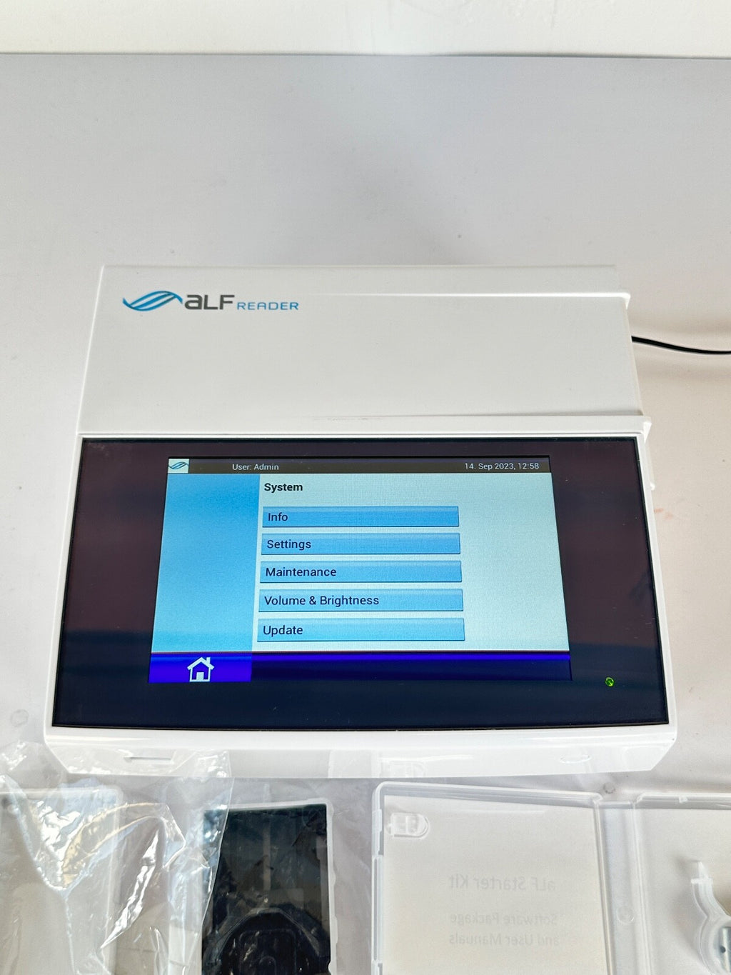Qiagen aLF Reader ESLR12-MB-6401 w/ Software and Warranty