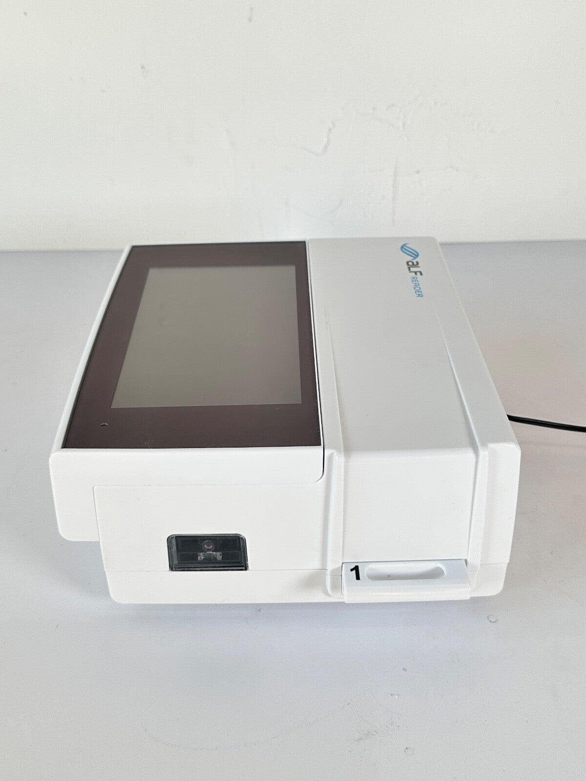 Qiagen aLF Reader ESLR12-MB-6401 w/ Software and Warranty