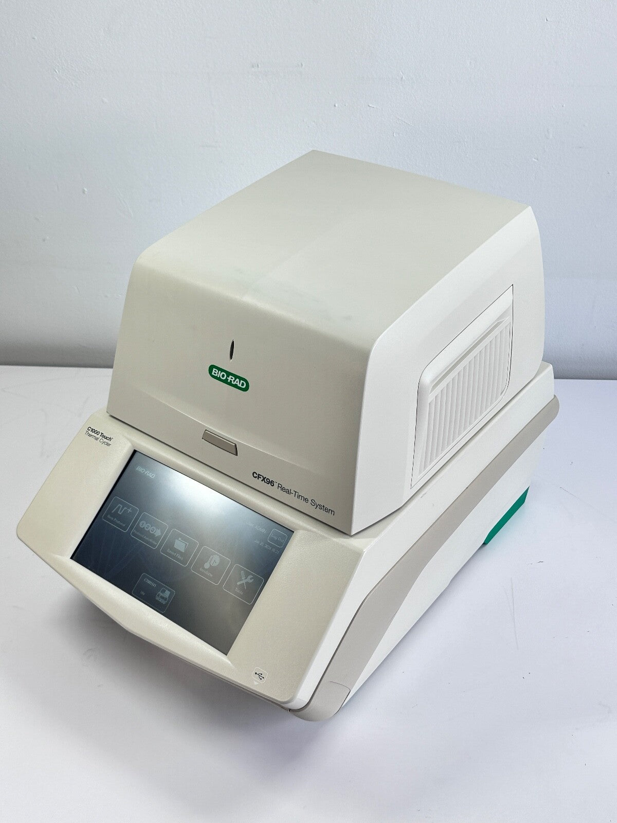 Bio-Rad C1000 Touch Thermal Cycler w CFX96 Optical Module w/laptop and software