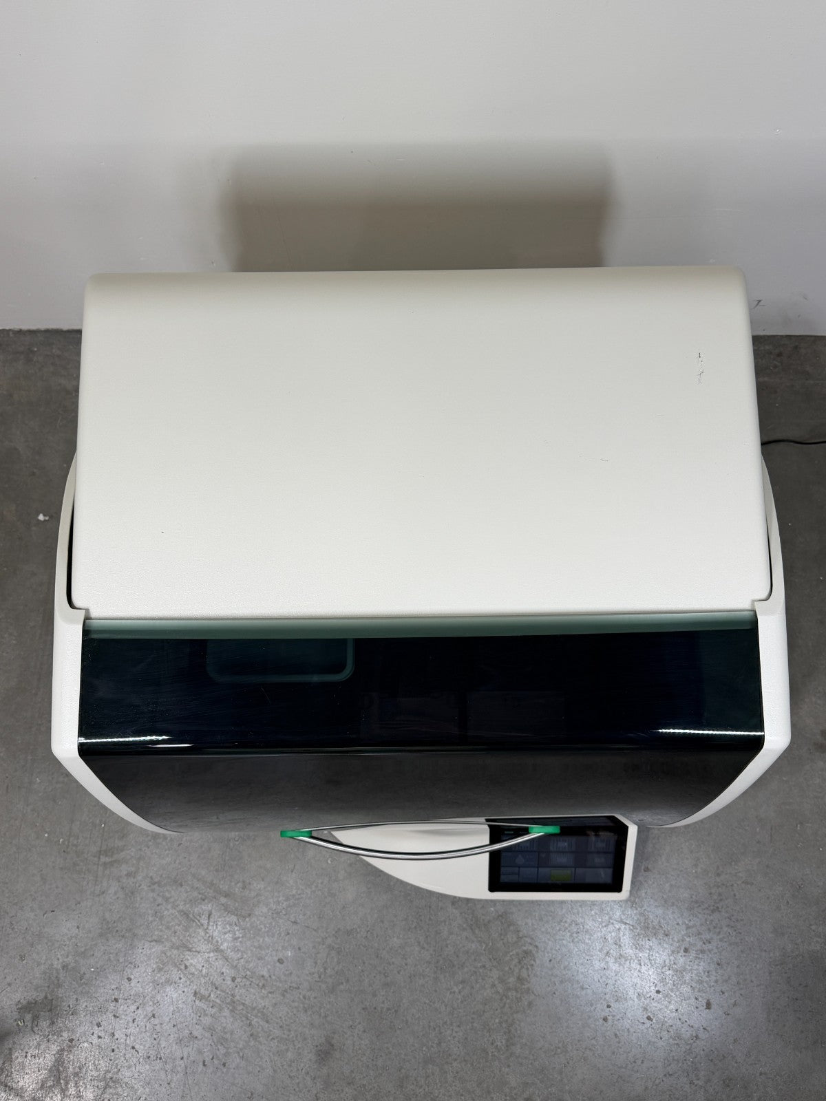 Bio-Rad QX200 AutoDG Automated Droplet Generator ddPCR Unit 96-Well w/ Warranty
