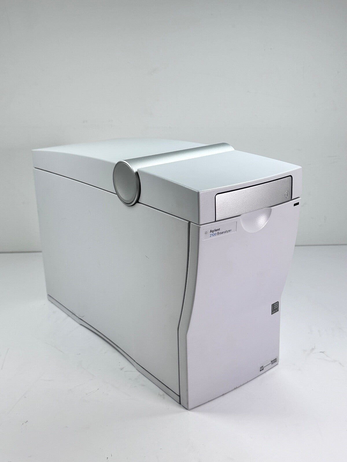 Agilent 2100 Bioanalyzer G2938C w/ laptop and software w/ Warranty