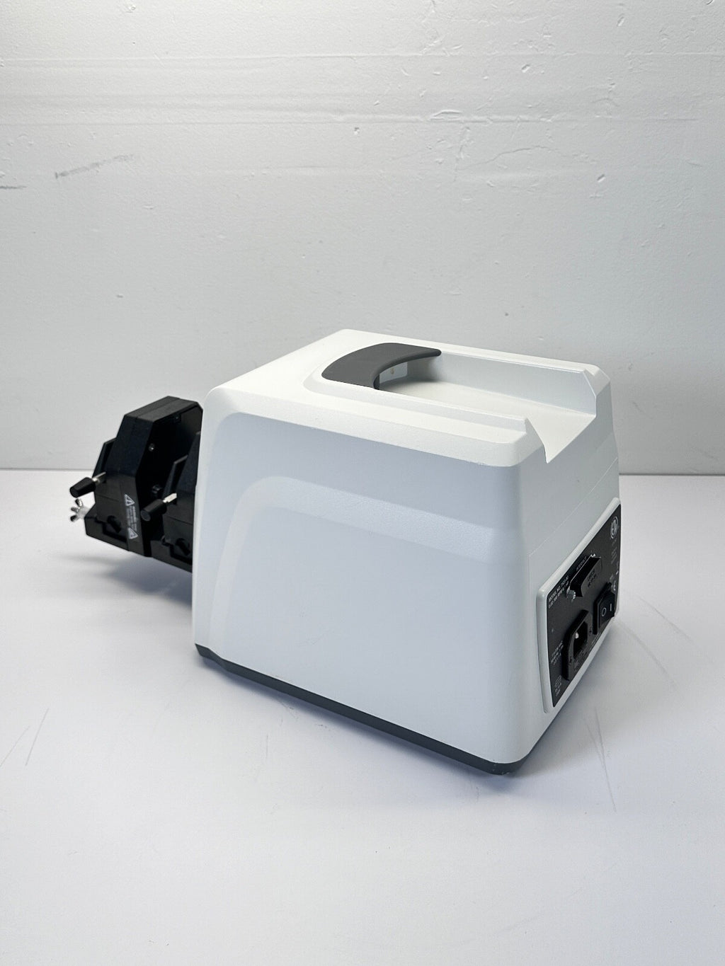 Cole-Parmer Masterflex Peristaltic Pump 7523-90 w/ 2x Easy-Load II Pump Heads