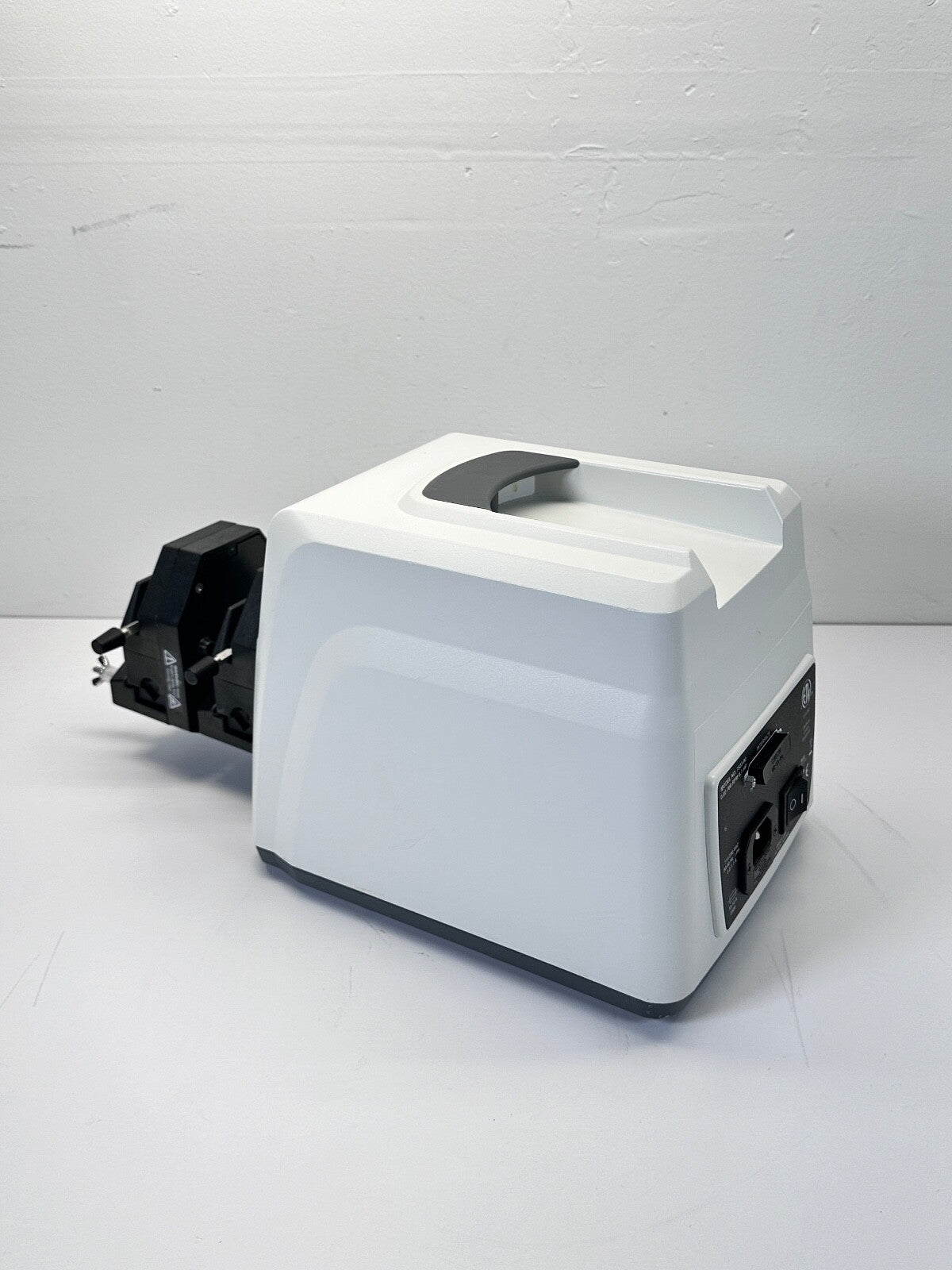 Cole-Parmer Masterflex Peristaltic Pump 7523-90 w/ 2x Easy-Load II Pump Heads